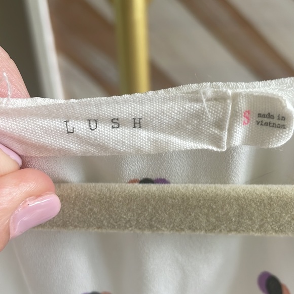 Lush razor back tank white with orange & purple dots size small - Picture 4 of 7